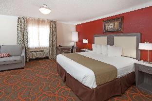 Hotel Baymont By Wyndham Chicago/alsip 2*