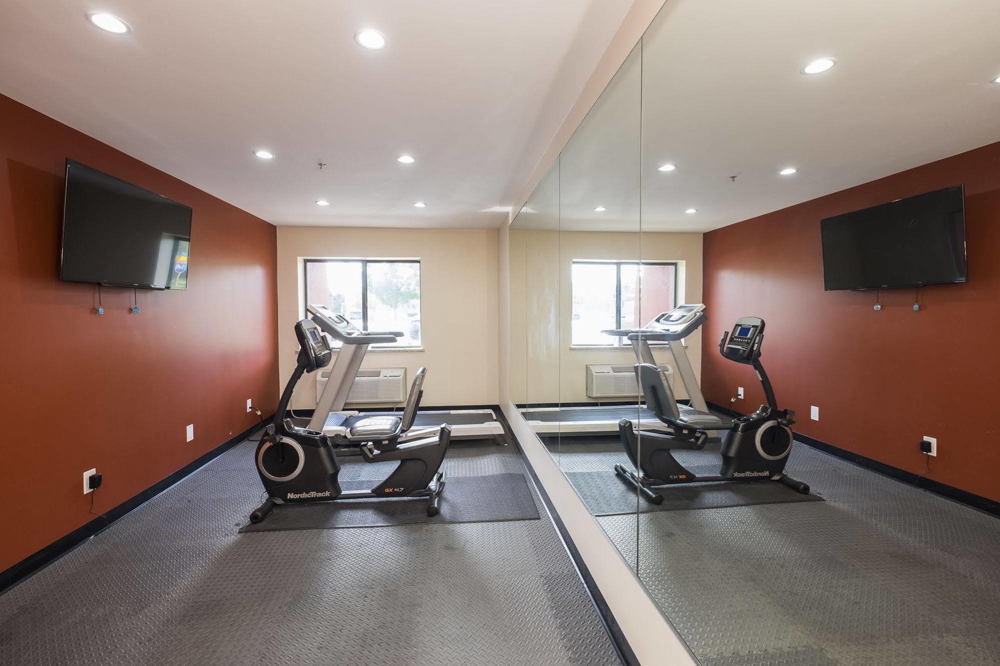 Baymont By Wyndham Chicago/alsip Hotel 2*